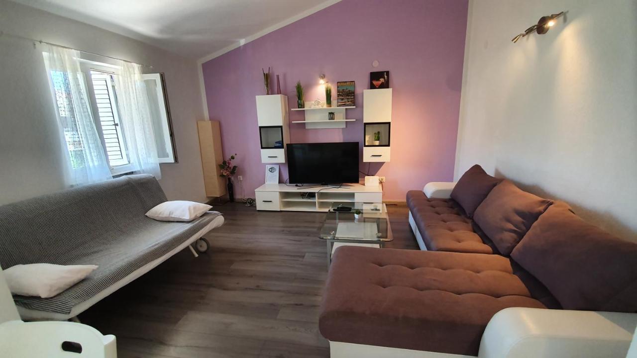 Apartments Miki Паг Экстерьер фото