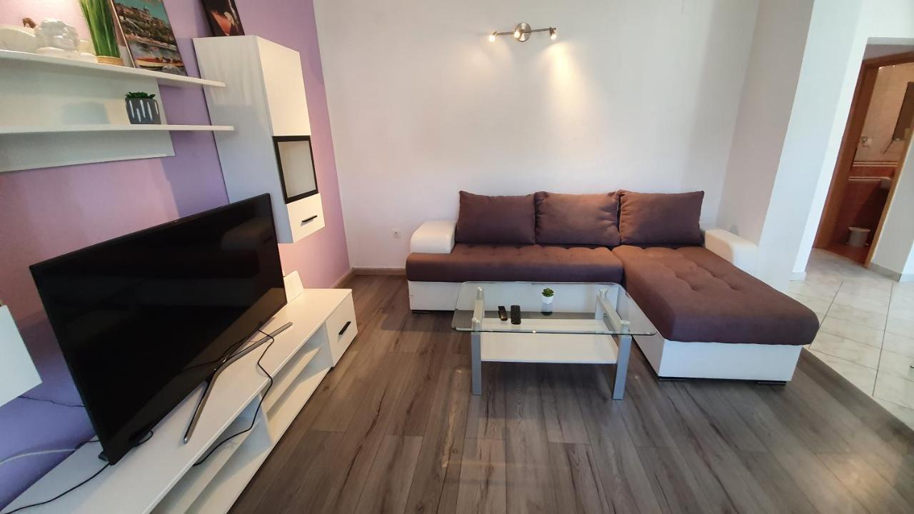 Apartments Miki Паг Экстерьер фото