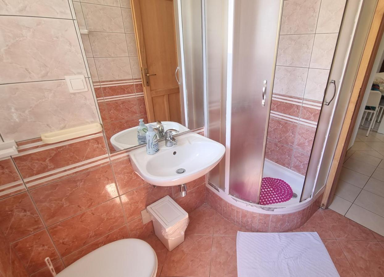 Apartments Miki Паг Экстерьер фото